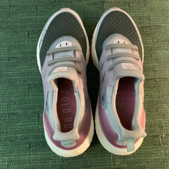 Women’s Adidas Size 8 Ultraboost 21 Cold Rdy Running Shoes Gray/ Pink - Picture 5 of 9